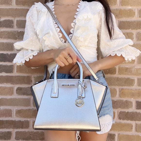 Michael Kors Handbags - Michael Kors Satchel & Crossbody